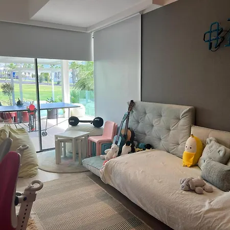 Willa Luxury Rebeka - Heated Pool And Jacuzzi